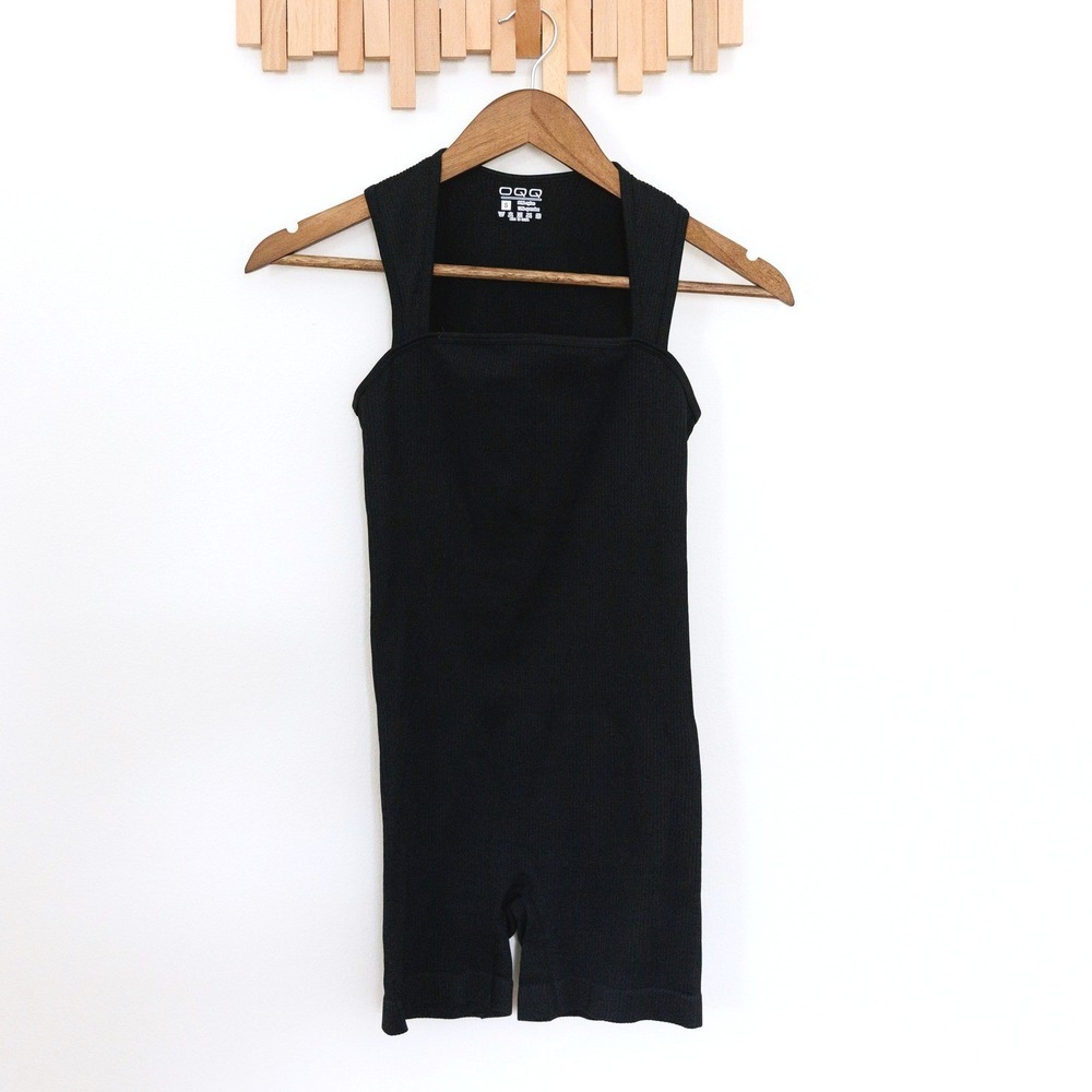 OQQ Women Black Ribbed Romper Square Neck Sleeveless Athletic Bodysuit Small
